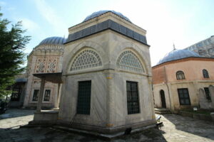 Şehzade Mahmut Türbesi