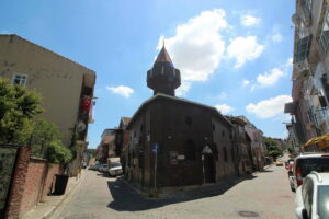 Arpacı Hayrettin Camii