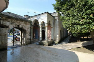 Destari Mustafa Paşa Türbesi