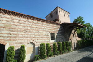 Aziz Efendi Tekkesi Duvar Çeşmeleri