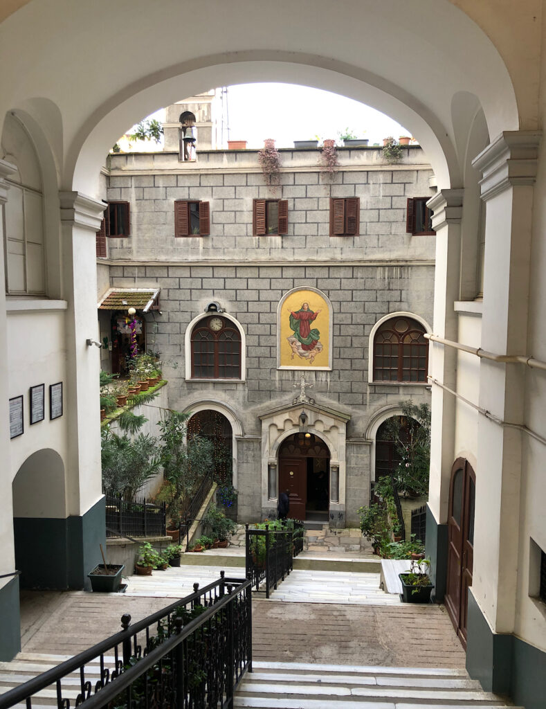 Santa Maria Draperis Kilisesi • Konumu, Fotoğrafları ve Hakkındaki Bilgiler • Kültür Envanteri
