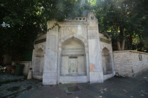 Ayasofya Üçyüzlü Çeşmesi