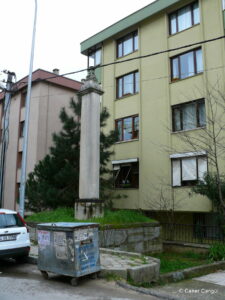 Acıbadem Sultan II. Mahmut Nişan Taşı