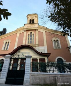 Taksiarhes Kilisesi, Arnavutköy