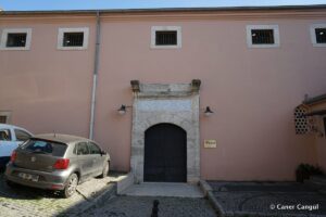 Atik Valide Darüşşifası