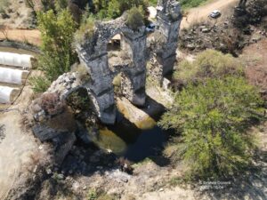 Dron ile çekilmiş bir fotoğraf. Görseli başka bir yönden görebilmek.