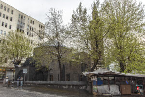 Zübeyde Hanım ve Leyla Hanım Türbesi, Nebi Camii