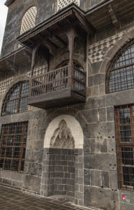 Diyarbakır Ulu Cami Mütekebbiresi - Tekrar Balkonu