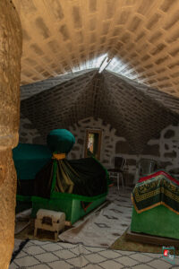 Mansur Baba Türbesi