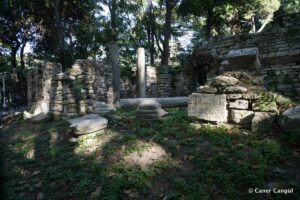 Hagios Paulos Yetimhanesi Kalıntıları