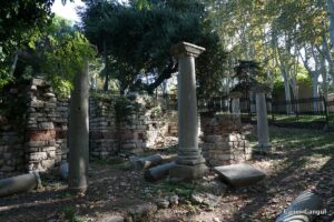 Hagios Paulos Yetimhanesi Kalıntıları