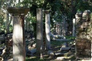 Hagios Paulos Yetimhanesi Kalıntıları