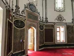 II. Bayezid Türbesi Kapısı