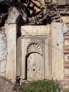 Şifa Yokuşu Çeşmesi