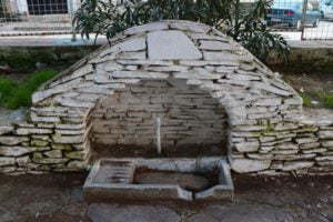 Alamadan Dede Türbe Çaşmesi