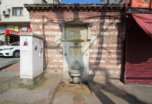 Kaptan Hüseyin Paşa Çeşmesi