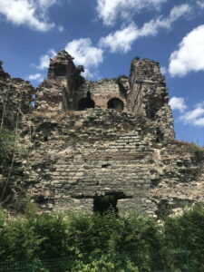 Kara Surları, Ana Sur, T57