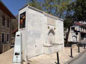 Başkadın Meydan Çeşmesi