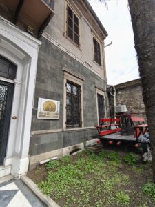 TCDD İzmir Müze ve Sanat Galerisi, Bahçesi