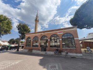 Çandarlı Merkez Camii 1 Çandarlı Merkez Camii