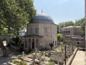 Zal Mahmut Paşa ve Şah Sultan Türbesi