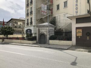 Çeşme, Yenidoğan