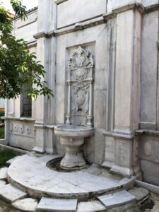 Kalenderhane Tekkesi Duvar Çeşmesi