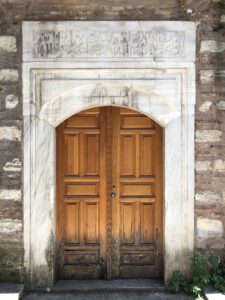 Çaşnıgir Osman Ağa Türbesi