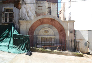 II. Mahmut Çeşmesi, Karakurum Sokak