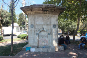 Süleyman Kaptan Çeşmesi, Kulaksız