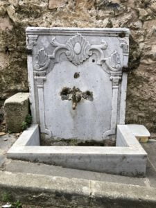 Pazar Sokağı Çeşmesi