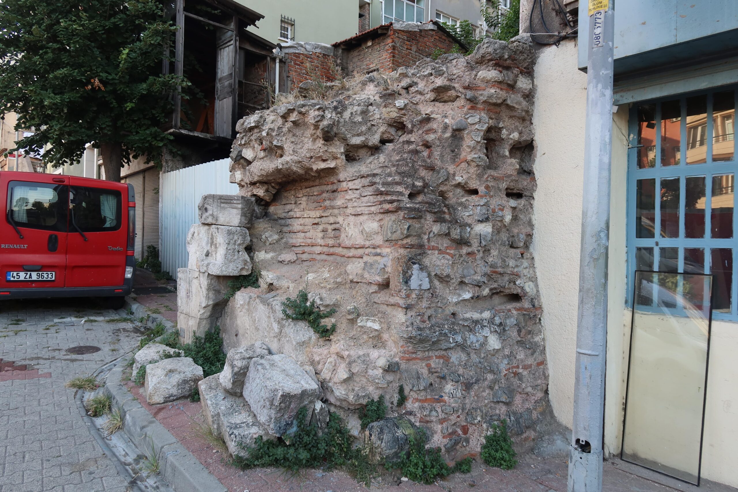 Halil Efendi Çeşmesi, Yavuz Sultan Selim • Konumu, Fotoğrafları ve