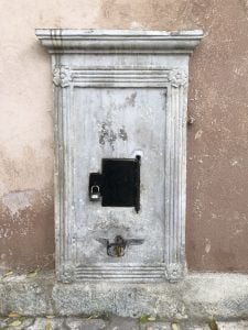 Çorlulu Ali Paşa Çeşmesi, Hırka-i Şerif