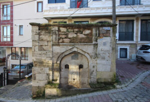 Çinili Çeşme