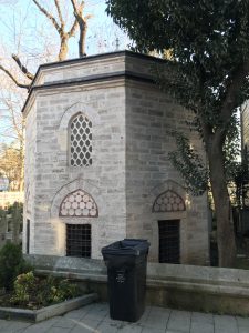 Hubbi Hatun Türbesi