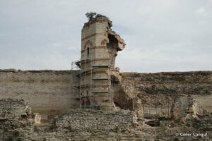 Kara Surları, Ana Sur, T17