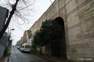 Kara Surları, Ana Sur, T92 Arka Tarafı