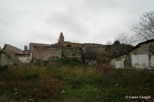 Kara Surları, Ana Sur, T99