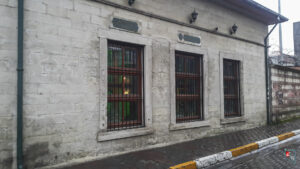 Pir Hasan Hüsamettin Uşşaki Türbesi