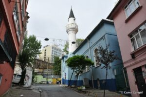 Kazancı Ali Ağa Camii