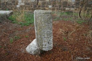 Maksut Baba Türbesi ve Saraçhane Mezarlığı