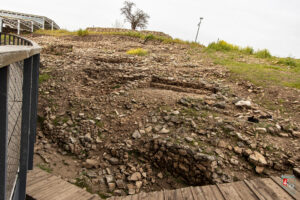 Göbeklitepe Dilek Ağacı ve Diğer Yapı Kalıntıları 1