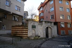 Şehzade Seyfettin Çeşmesi ve Çevresi