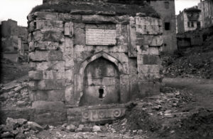 Hacı Beşir Ağa Çeşmesi Eski Yerinde İken