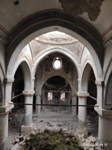 Yanartaş Manastırı