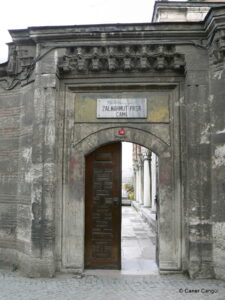 Zal Mahmut Paşa Camii