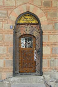 Osman Fazıl Paşa Türbesi girişi