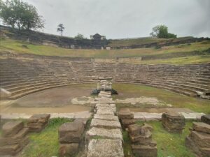 Prusias Ad Hypium Antik Tiyatrosu