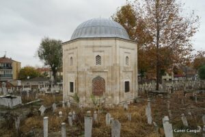 Beylerbeyi Türbesi