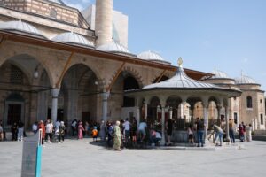 Mevlana Külliyesi Şadırvanı